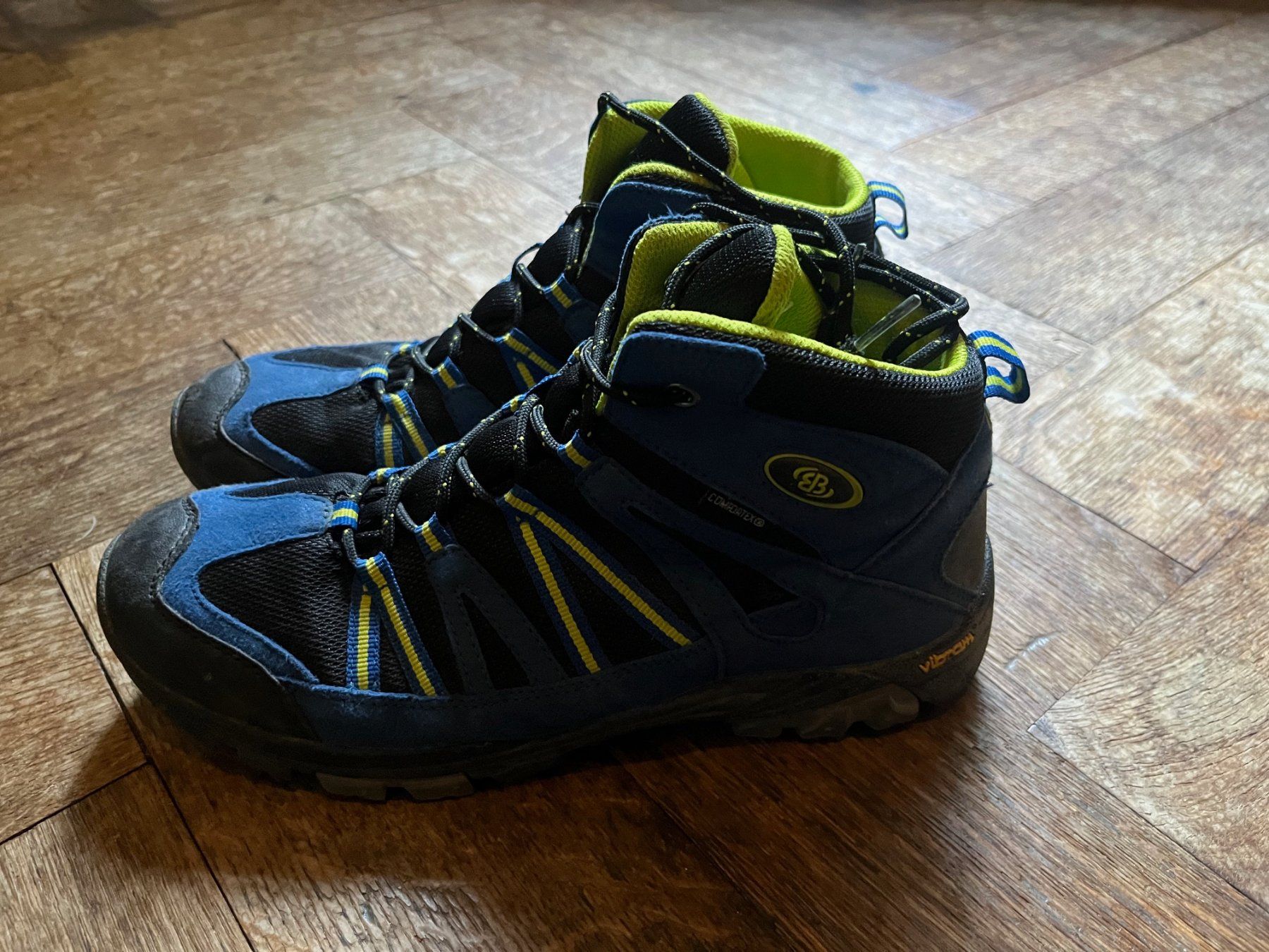 Schuhe für Jungen: Brütting Wanderschuhe, Kinder, Gr. 41, Vibram-Sohle – Gebraucht aus Zürich von Klawitter 1