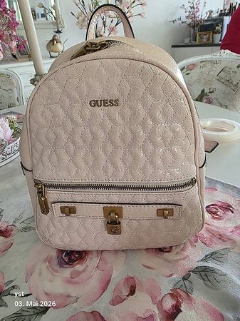 Rosa Rucksack von Guess