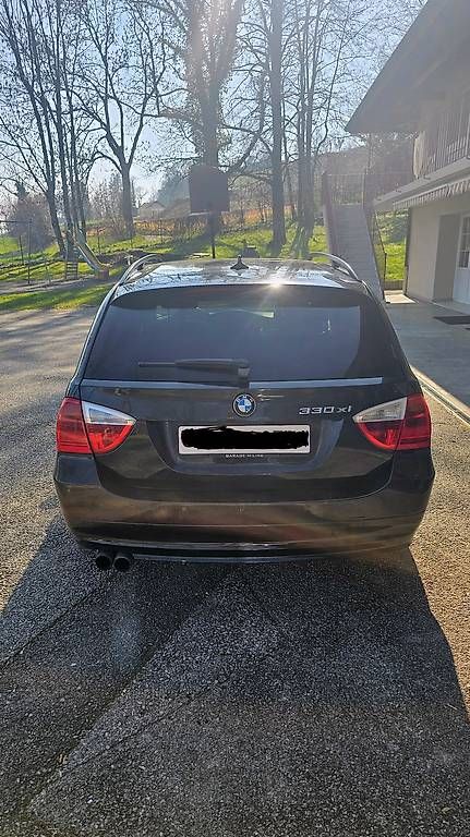 Automobili: BMW 330xi Touring – Usato da Vich venduto da adi.nirvana 1