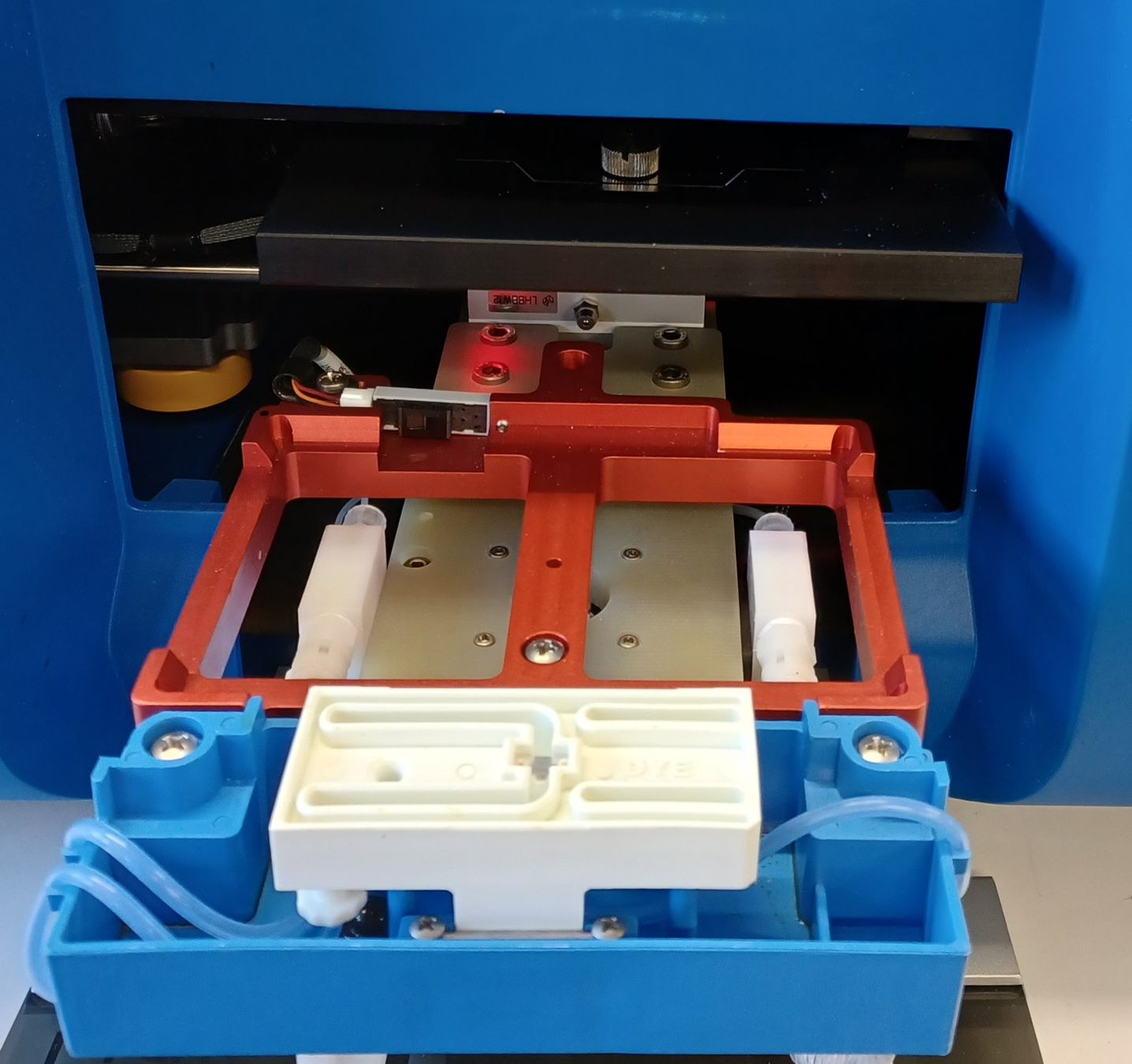 Accessori da laboratorio: Caliper LabChipEZ Reader II Automated Electrophoresis Syste – Difettoso da Niederdorf venduto da LeptonAG_Labor 2