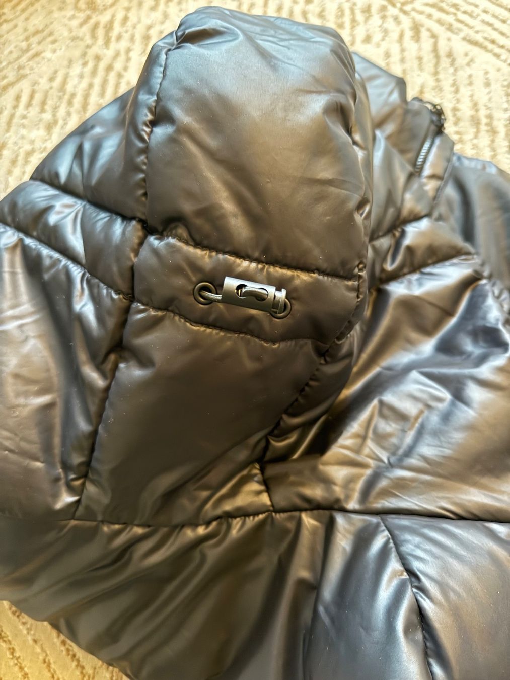 H&M Vestes: HM winter jacket xs thermolite – D'occasion à Kilchberg ZH par roz_qcj7 1