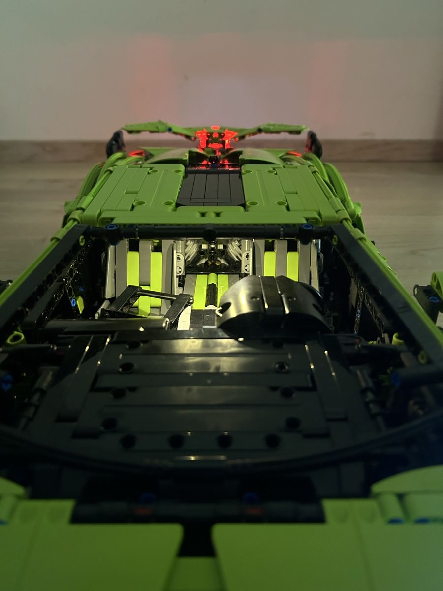 Lamborghini Modellautos: LEGO Technic Lamborghini Sián 42115 with custom LED lights – Gebraucht aus Zürich von giovi321 9