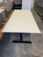 Elektrisch verstellbarer Schreibtisch KIM Möbel🇨🇭200x100cm