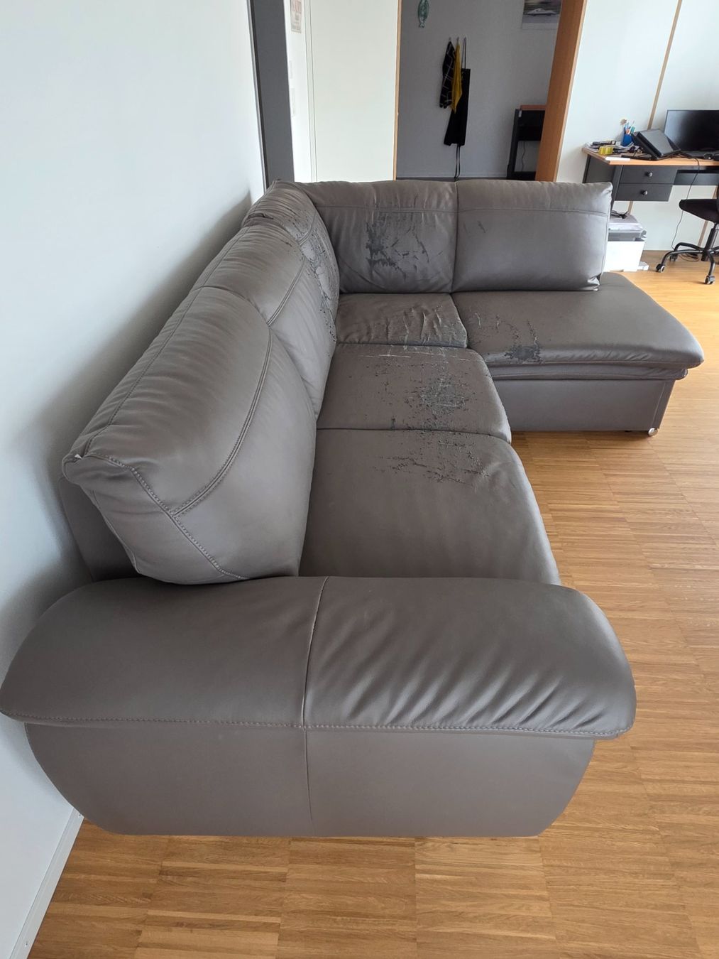 Divani: "Ecksofa Kunstleder grau mit Schlaffunktion & Bettkasten – Usato da Zürich venduto da val_5nlg 2