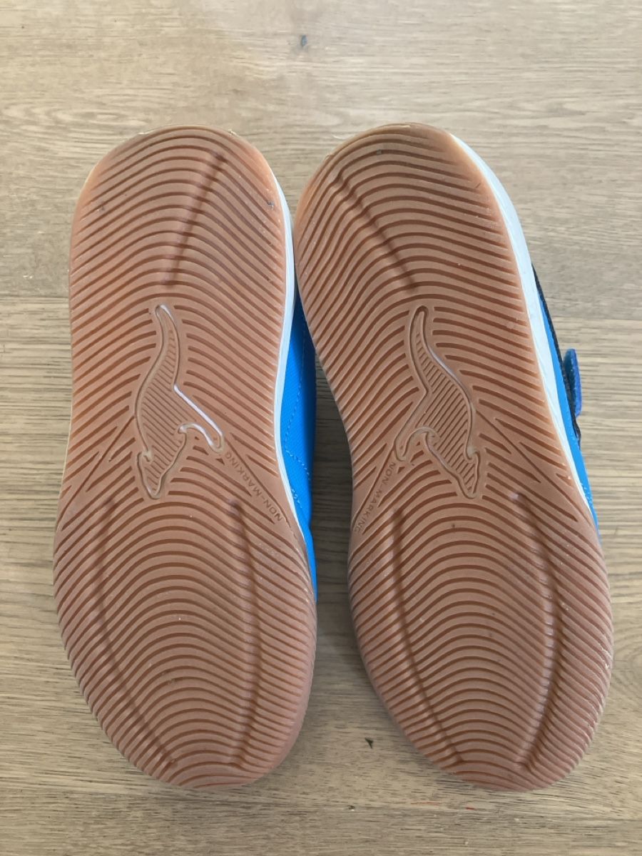 Schuhe für Jungen: Hallenturnschuhe – Gebraucht aus Hinwil von zorro83 2