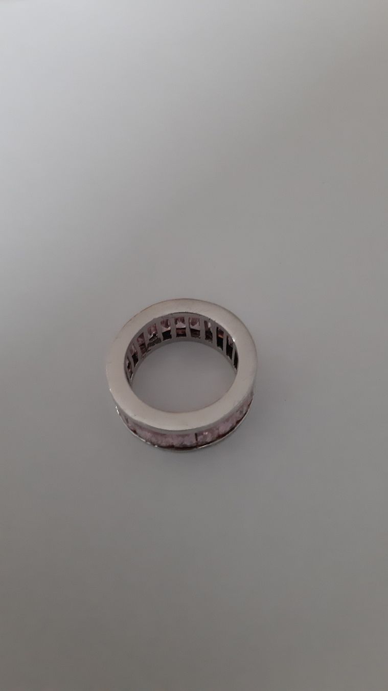 Anelli: Modischer Ring mit rosa Steinen, Grösse 58 neuwertig – Usato da St. Gallen venduto da Leika2000 3