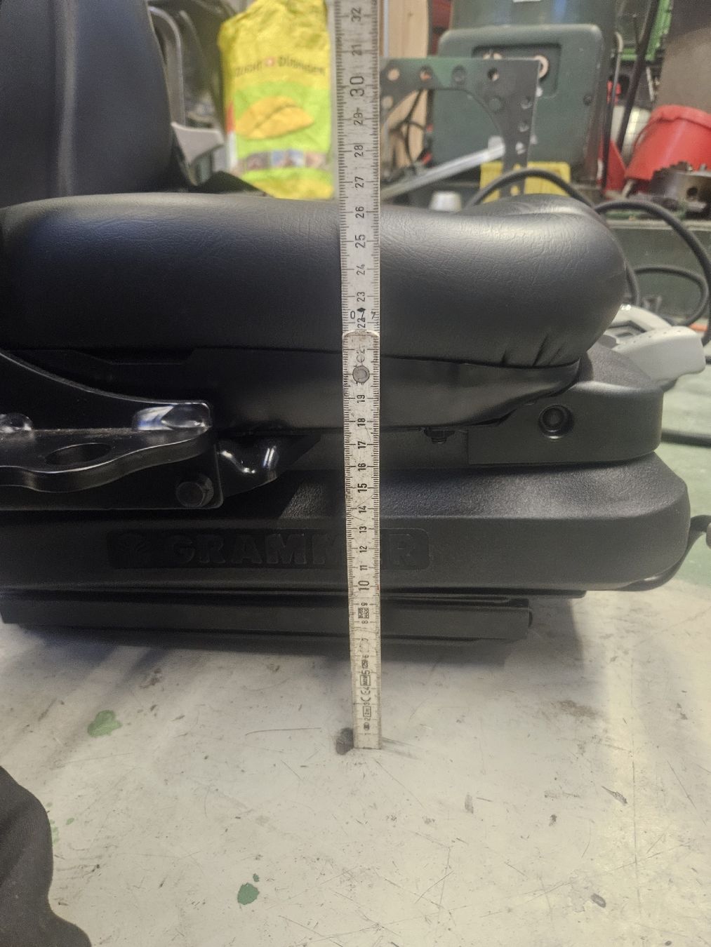 Trattori: Grammer Primo XM Sitz Traktor Stapler etc. – Nuovo (secondo la descrizione) da Bauma venduto da Maese1980 3