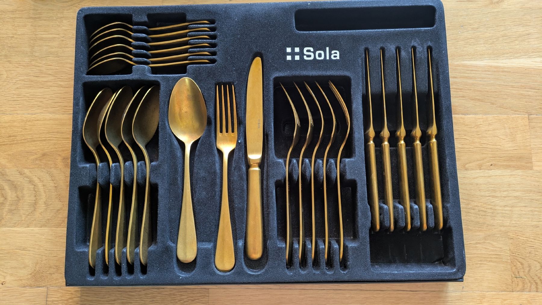 Sola Couverts: Besteck SOLA 24-teilig – Neuf avec emballage d'origine à Winterthur par flower.10