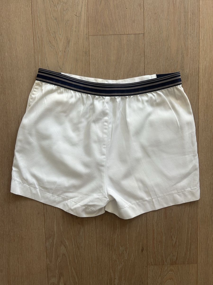 Pantalons: Damen Shorts weiss Grösse M – D'occasion à Bern par marleyy77 1