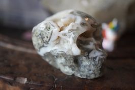 Moos Achat Drusen  Skull     "TOPSTONE"