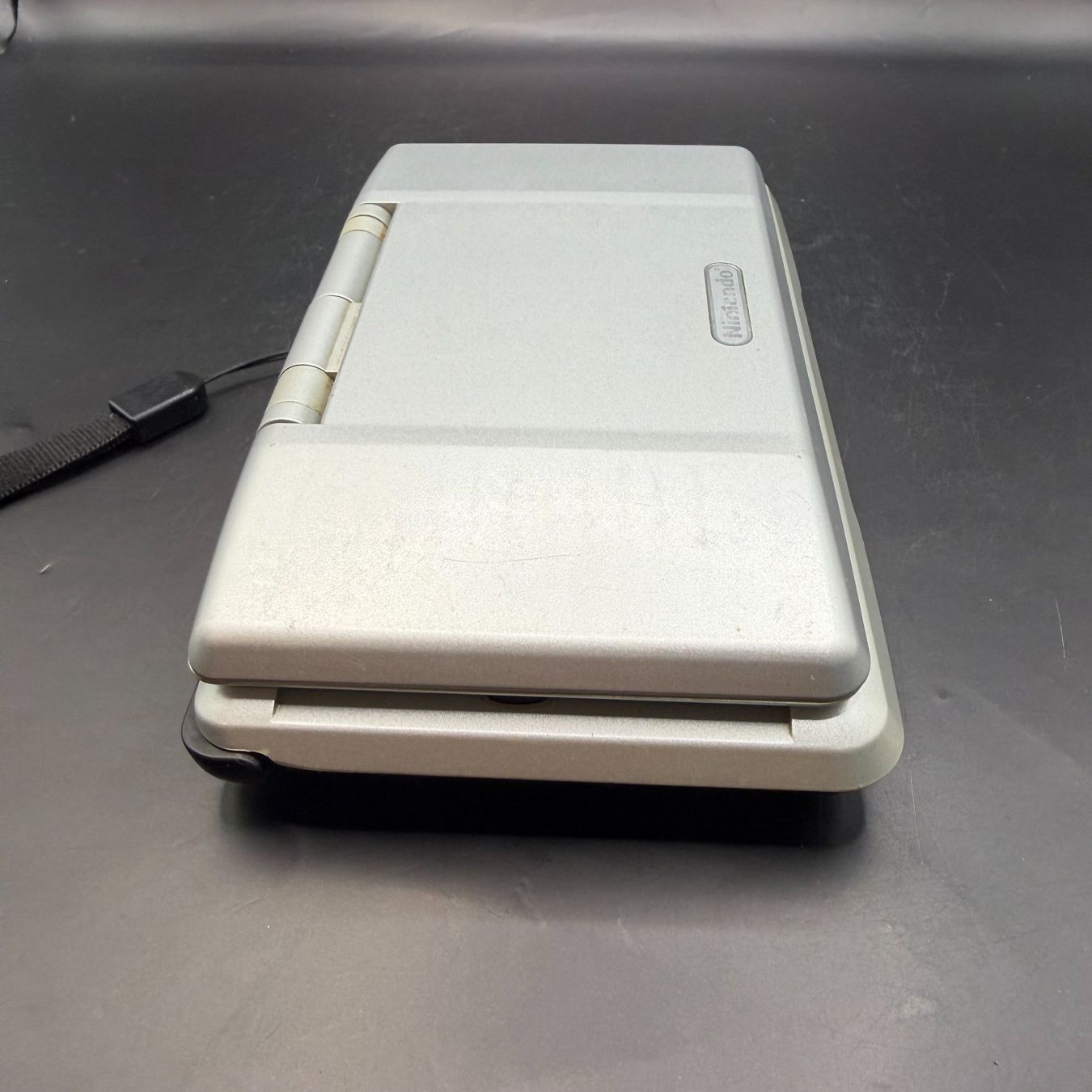 Nintendo Konsolen: Nintendo DS Silber Japan-Version – Defekt aus Düdingen von Nerdworld 4