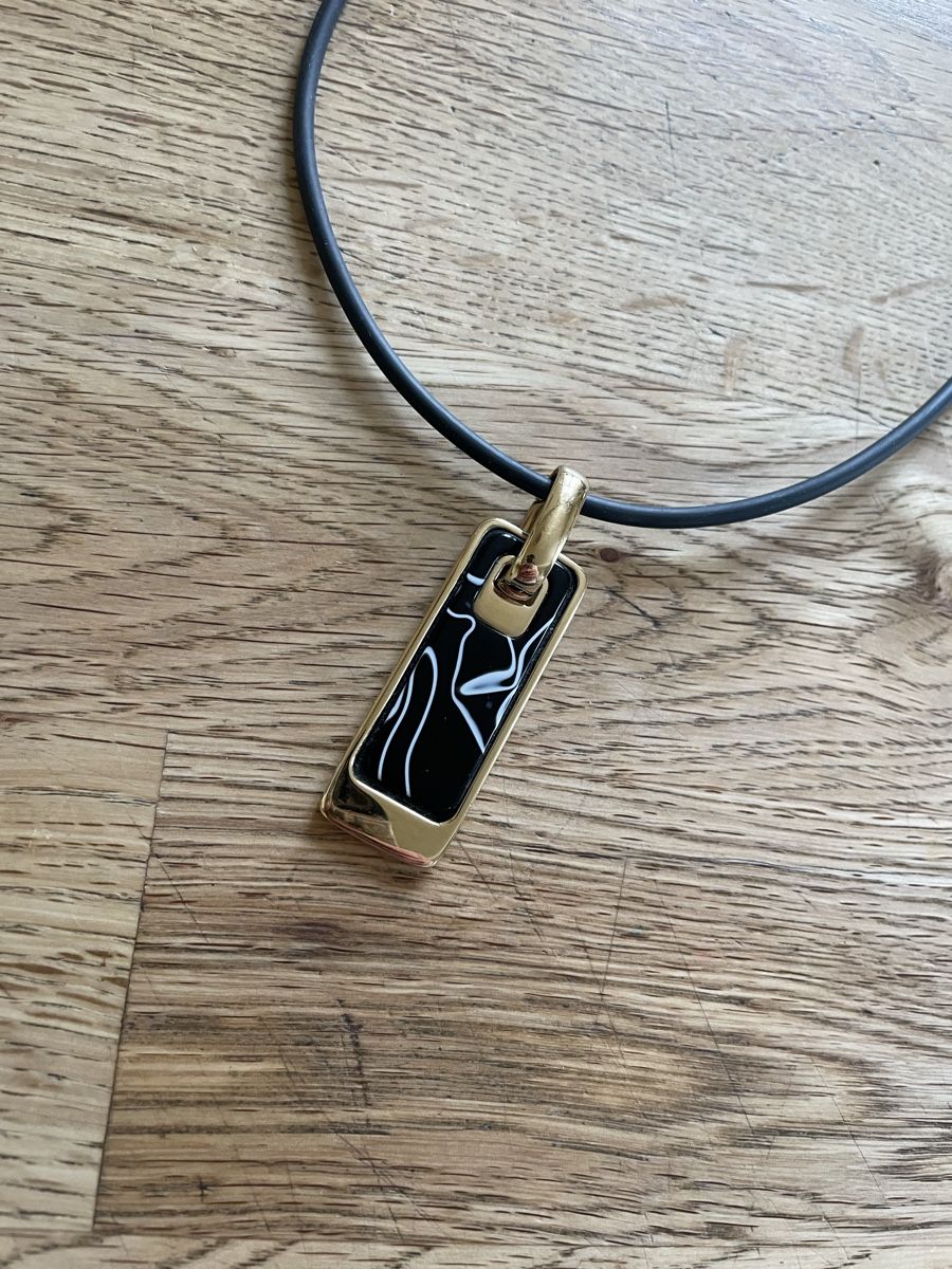 Pierre Lang Catenine: Halsband mit Anhänger Pierre Lang  – Usato da Flawil venduto da Naphtali