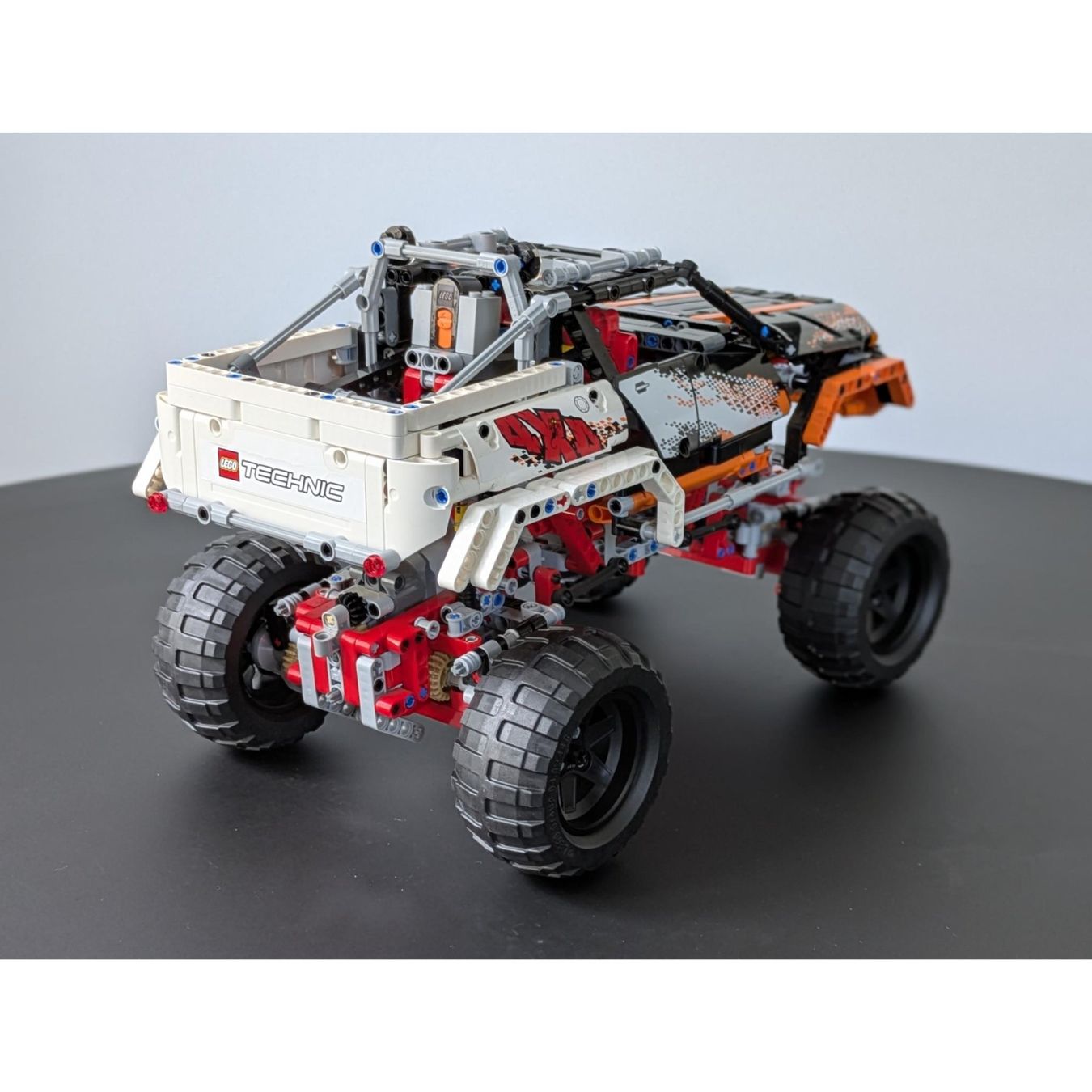 Lego Kit di costruzioni: LEGO TECHNIC 9398 - 4x4 Crawler (2012) – Usato da lausanne venduto da searno 3