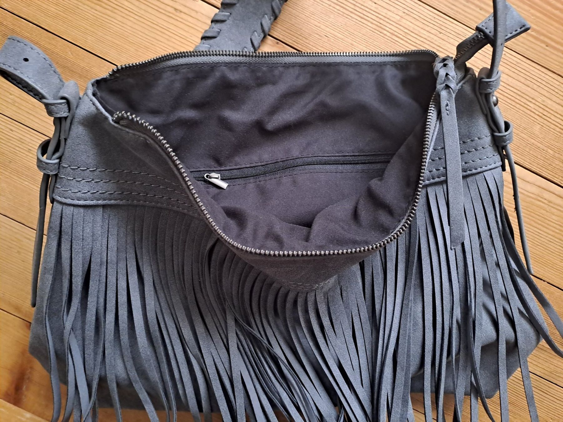Taschen für Damen: Handtasche, Hobobag mit Fransen – Neu (gemäss Beschreibung) aus Engelberg von ollinseaotter 5