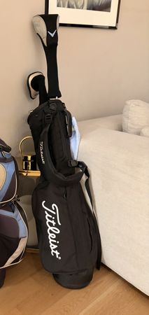Titleist Golftasche Light Pencil Bag Schwarz mit Tragegurt