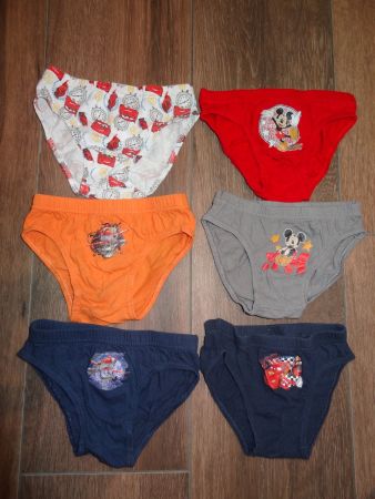 Lot de 6 slips garçon, taille 98/104, Cars et Mickey 🏎️🐭