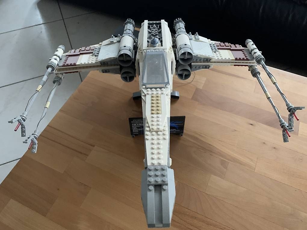 Kit di costruzioni: Lego Star Wars UCS - Red Five X-Wing 10240 + Leds – Usato da Cossonay-Ville venduto da BRick73 1