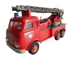 Feuerwehrfahrzeug aus den 60er Jahren