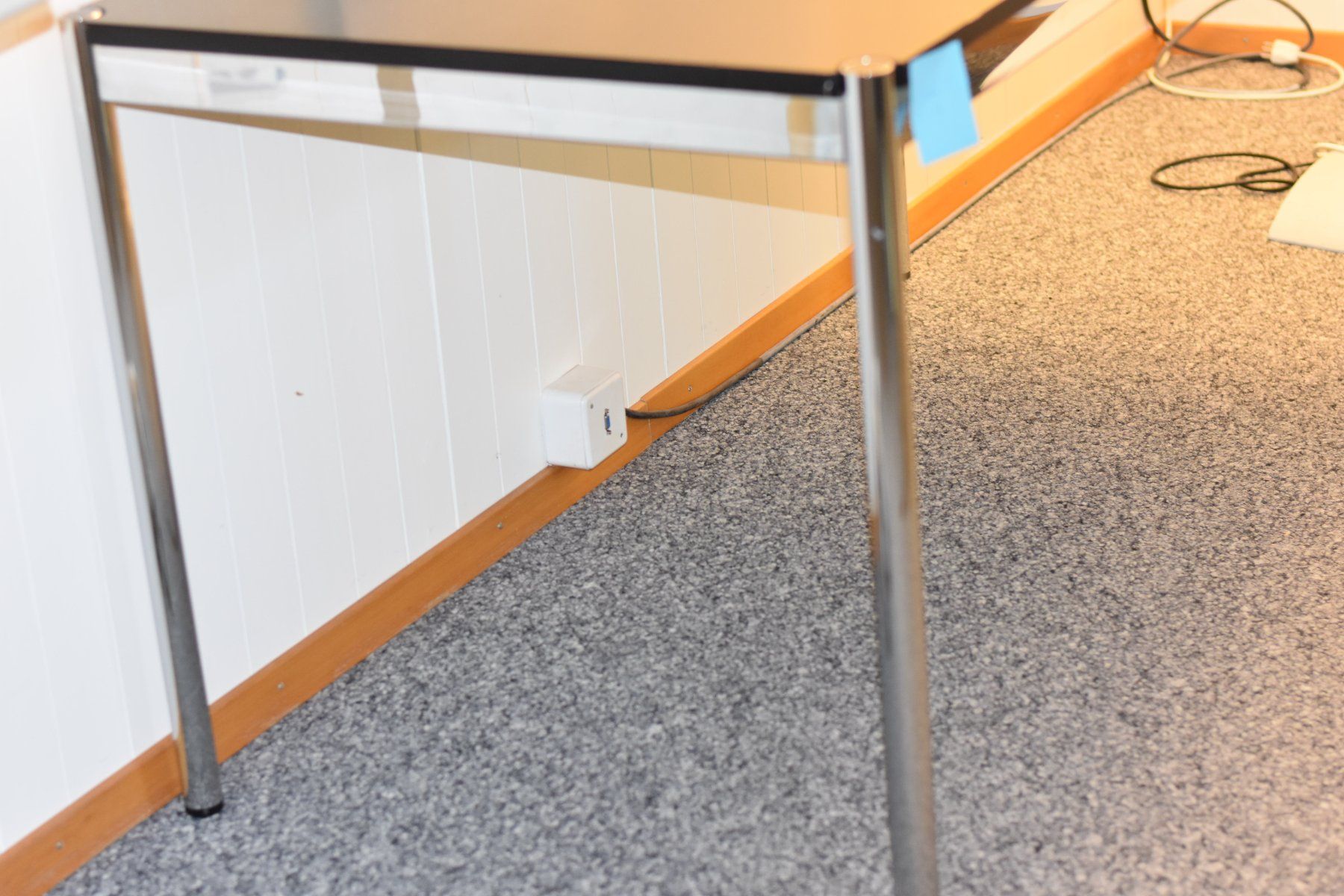 USM Scrivanie: Bürotisch USM Haller – Usato da Burgdorf venduto da Heks.Kick.Burgdorf 1