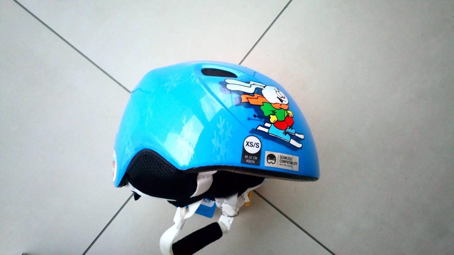 Giro Helme: Giro Kinder Skihelm – Neu (gemäss Beschreibung) aus Flüelen von ne08
