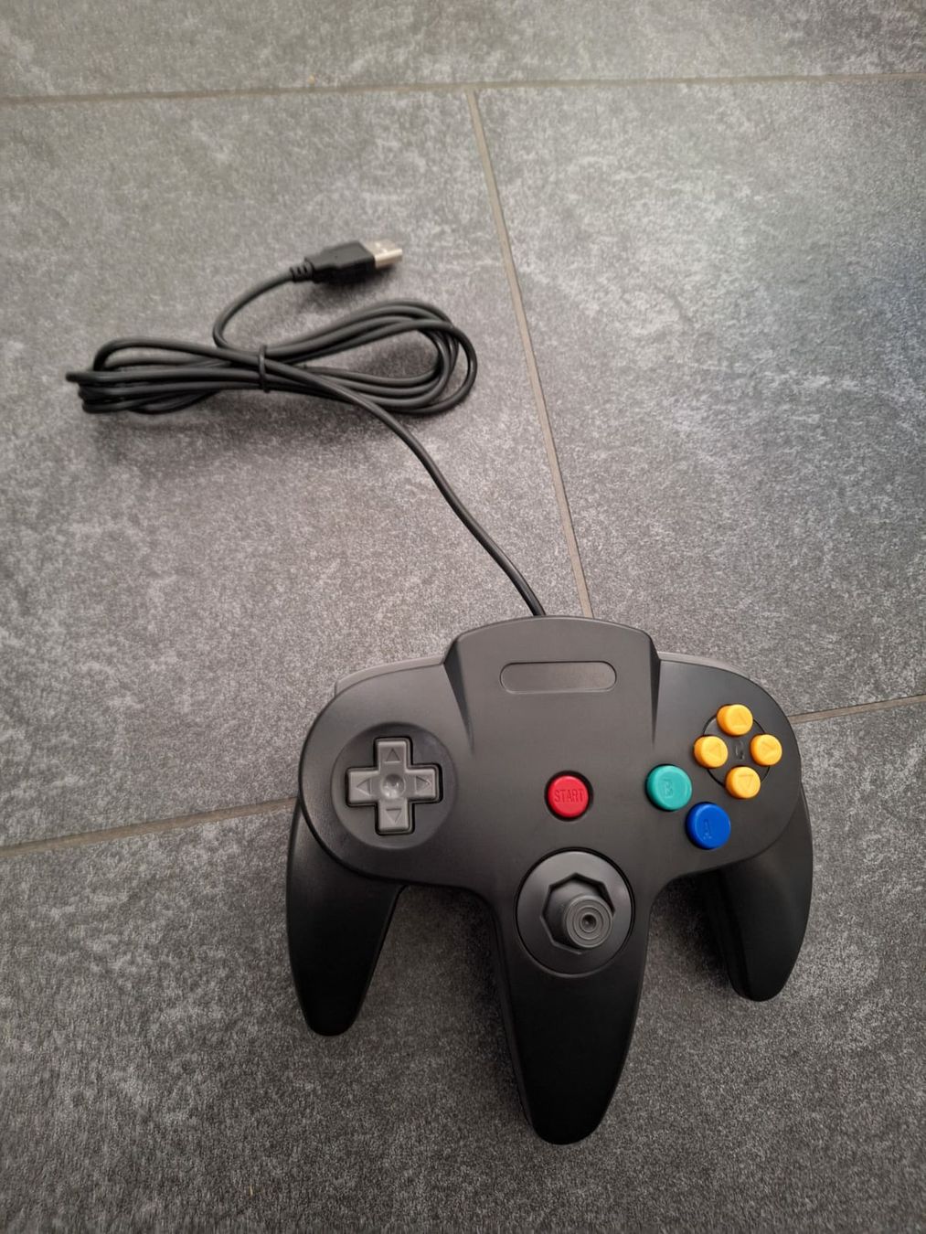 Nintendo Controller: Nintendo 64 Controller – Nuovo (secondo la descrizione) da Winterthur venduto da ets_yvn2 1