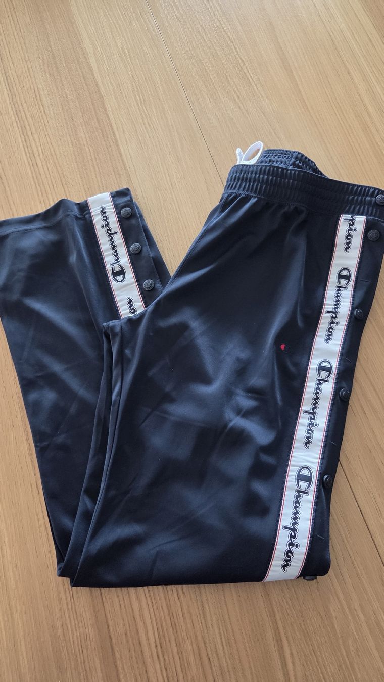 Champion Hosen: Pantalon de training Champion – Neu (gemäss Beschreibung) aus Le Pâquier-Montbarry von Gruyere77