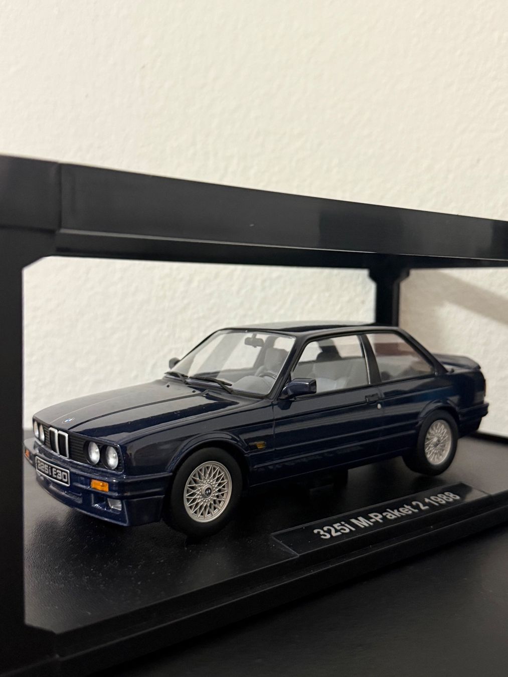 BMW Modellini d'auto: BMW 325i E30 M Paket 1:18 – Nuovo (secondo la descrizione) da Bülach venduto da Meti2023 5