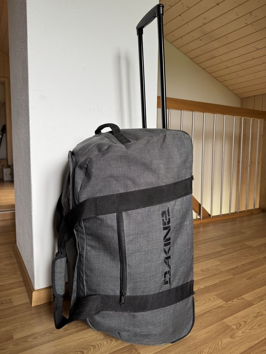 Dakine Valigie: DAKINE Roll-Reisetasche – Usato da Schüpfheim venduto da lil_5jzb