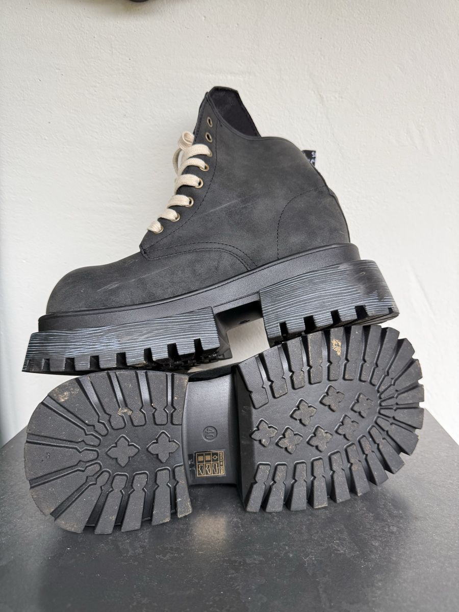 Chaussures hommes: Schuhe – D'occasion à Hinwil par jen_z8kr