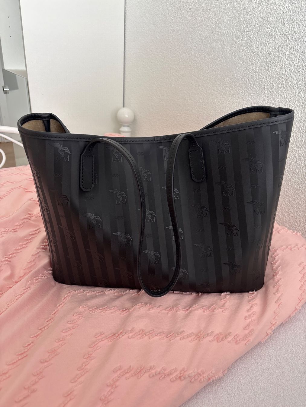 Maison Mollerus Taschen für Damen: Mollerus Shopper „Bern“ schwarz / silber – Gebraucht aus Amriswil von lom_g25z 1