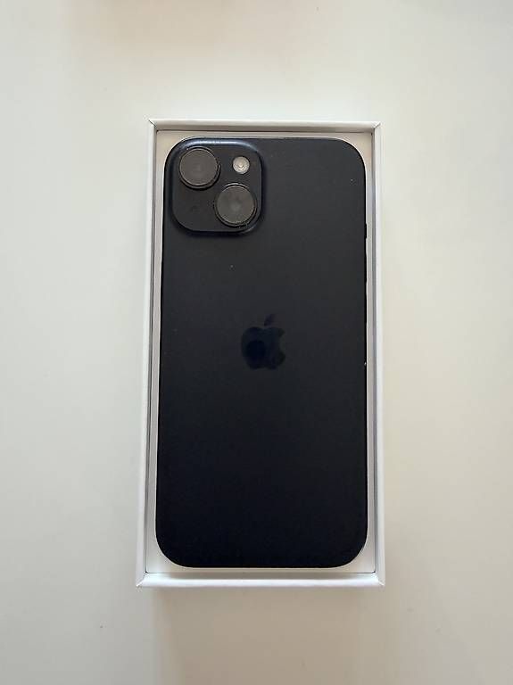 Telefoni cellulari / Smartphones: iPhone 15 Black 128GB  – Usato da Agno venduto da bri_z5fj 1