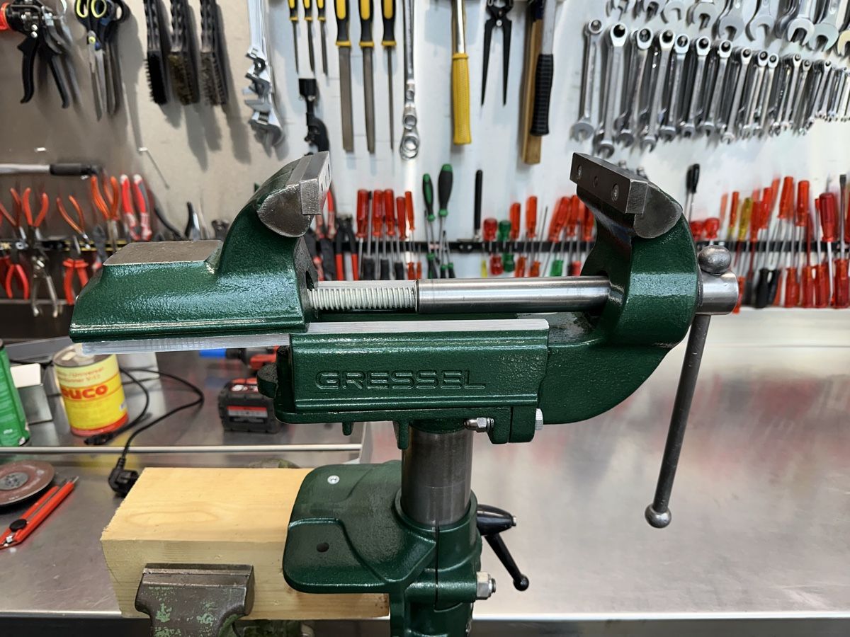 Gressel Tutti gli attrezzi: Gressel Schraubstock mit Lift – Usato da Schwende venduto da weesli 6