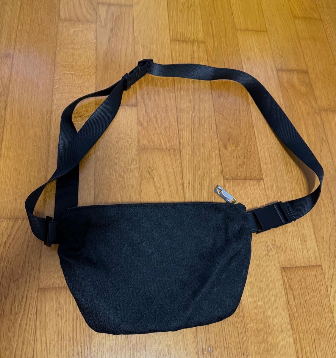 Guess Taschen für Damen: Gürteltasche Guess  – Neu (gemäss Beschreibung) aus Möhlin von romano19 1