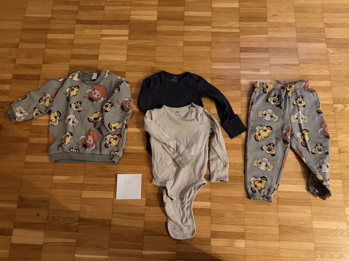 Kleiderpakete & -sets: Baby Kleider Set Grösse 86 – Gebraucht aus Schaan von lulu_xx