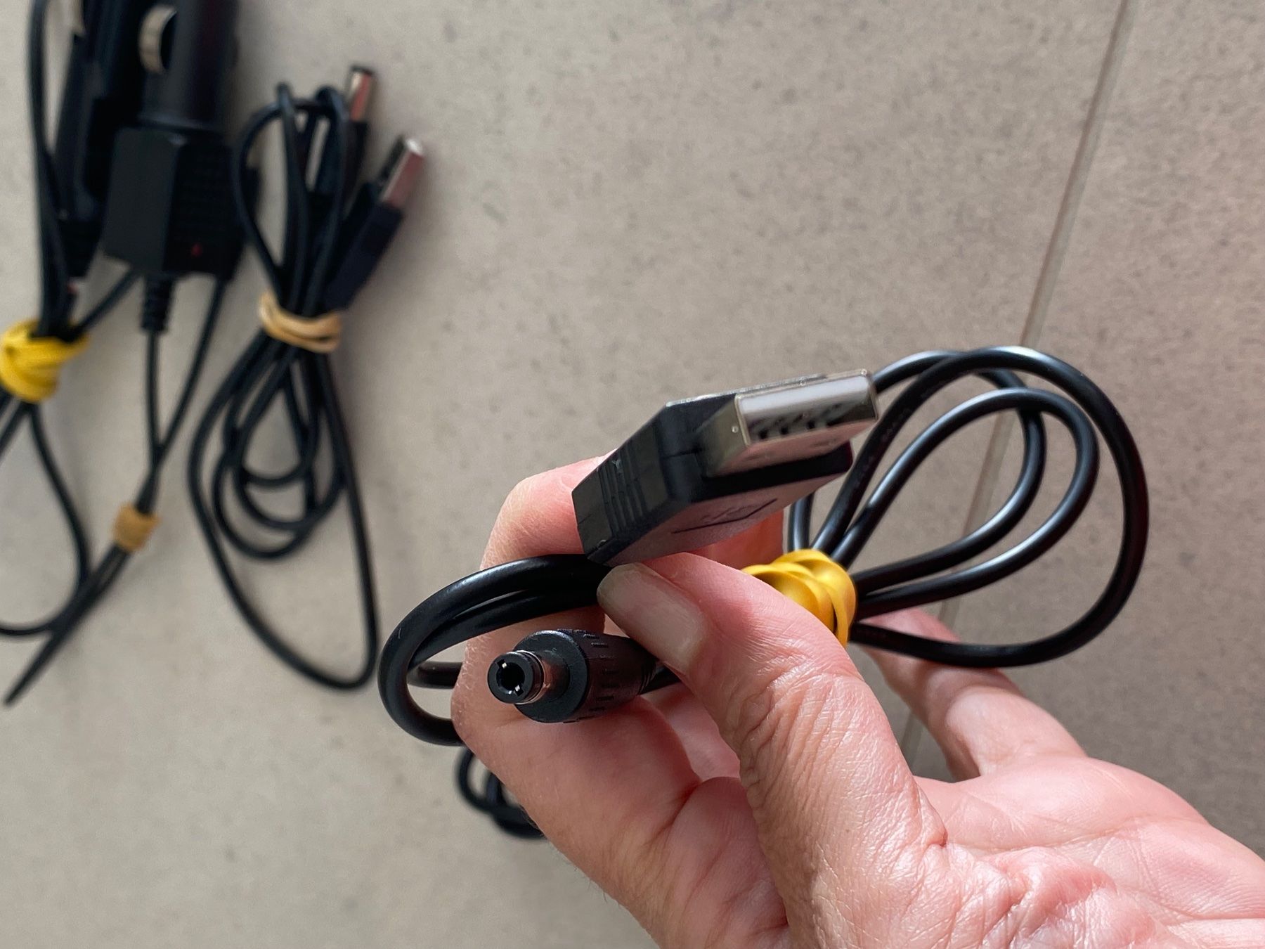 Ladegeräte: 5x verschiede Kabel Plugins (auch fürs Auto) – Neu (gemäss Beschreibung) aus niederbipp von Esbenz 2