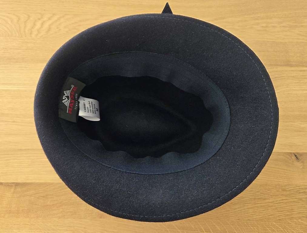 Chapeaux, bonnets & casquettes: Schwarzer Hut (Grösse M) – Neuf avec emballage d'origine à Herisau par lia17 2