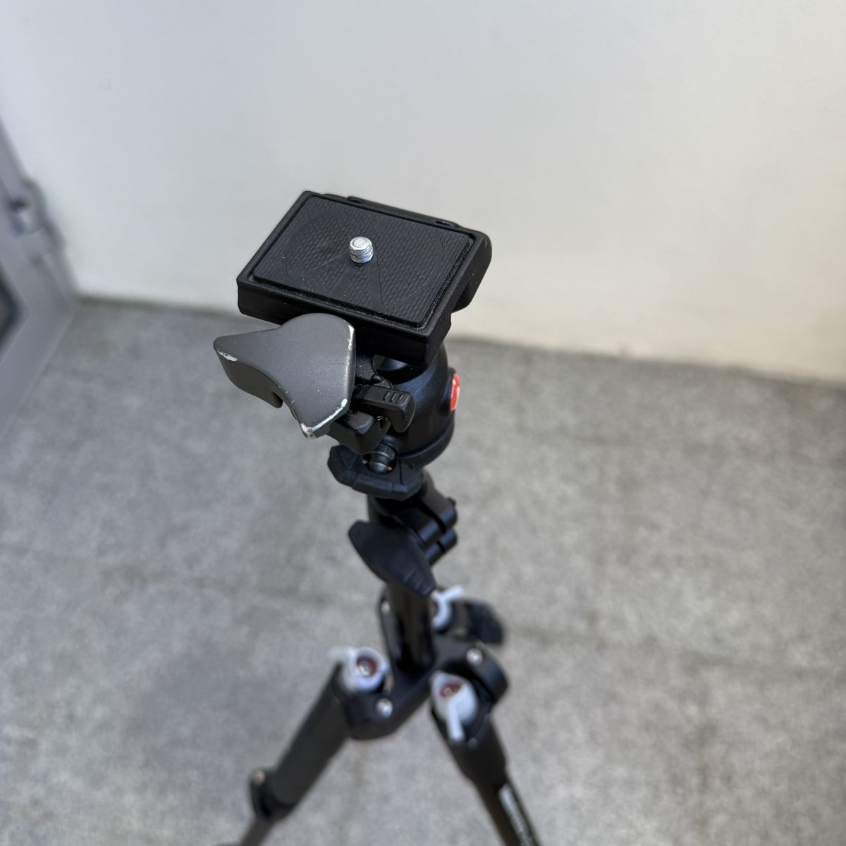 Manfrotto Trépieds & Accessoires: Manfrotto befree one Stativ – D'occasion à Herrenschwanden par herven 2