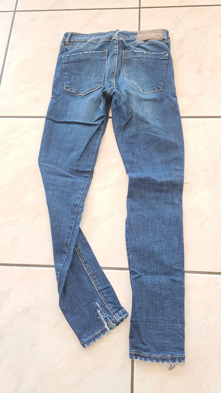 Zara Jeans: jeans ZARA 34 neuf – Neu und originalverpackt aus RIAZ von Betty012 1
