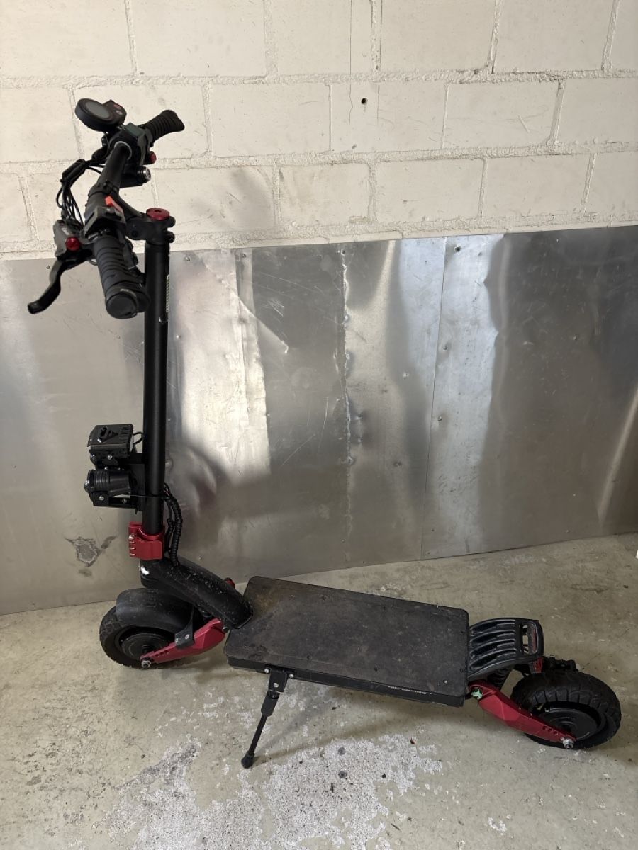 Scooters: E-Roller – Defekt aus Immensee von sabuhol 6