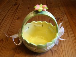 süsses Keramik Körbchen m. Henkel - Osternest - Naschschale
