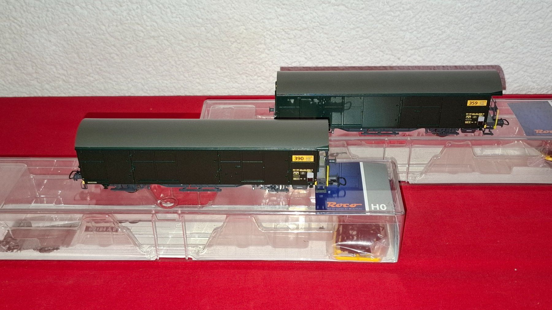 Roco Modelleisenbahnen: Roco : 2 Postwagen  67184, AC – Neu (gemäss Beschreibung) aus Märwil von Siebenzipfel 1