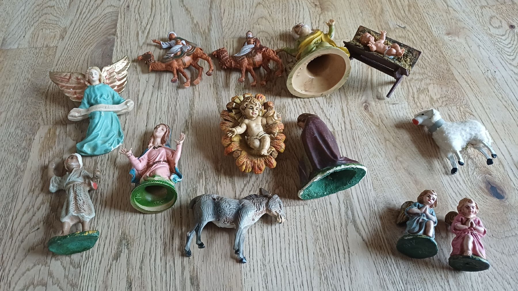 Figuren: 13 verschiedene Krippenfiguren  – Gebraucht aus Flawil von Naphtali 2