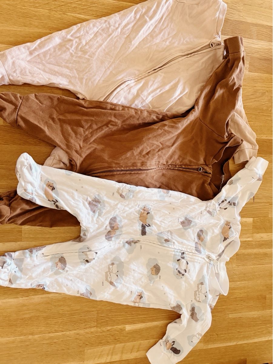 Lotti & Set di vestiti: Baby Strampler Set mit 12 Stramplern bunte Muster Grösse 56 – Usato da Uitikon Waldegg venduto da sgbee 3
