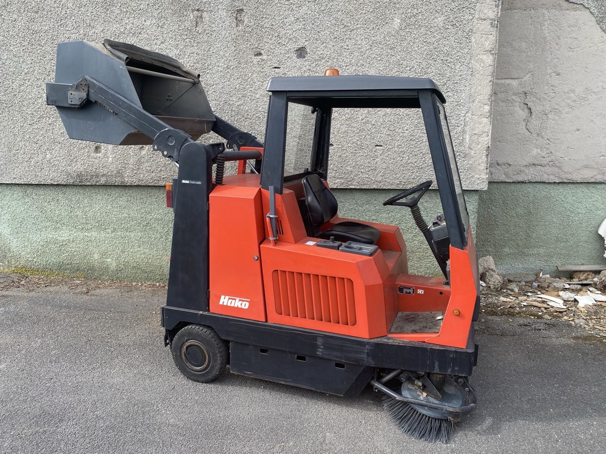 Hako Alle Maschinen: Hako Kehrmaschine  – Gebraucht aus Münchenbuchsee von iomtt 4