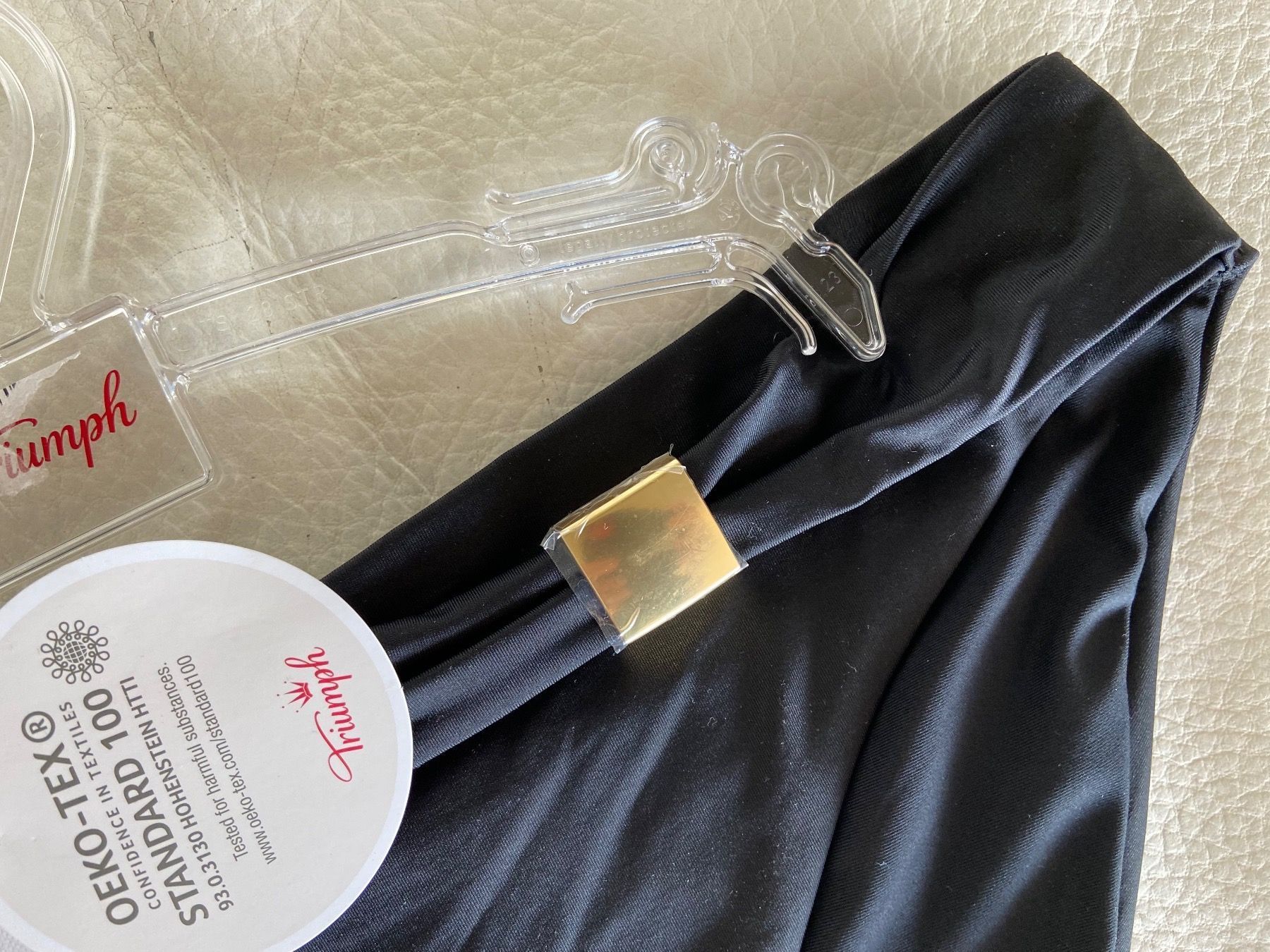 Triumph Costumi da bagno & Bikini: TRIUMPH - Bikini Bottom Noir - 40 NEUF! – Nuovo e nell'imballaggio originale da Chardonne venduto da teenyweeny 3