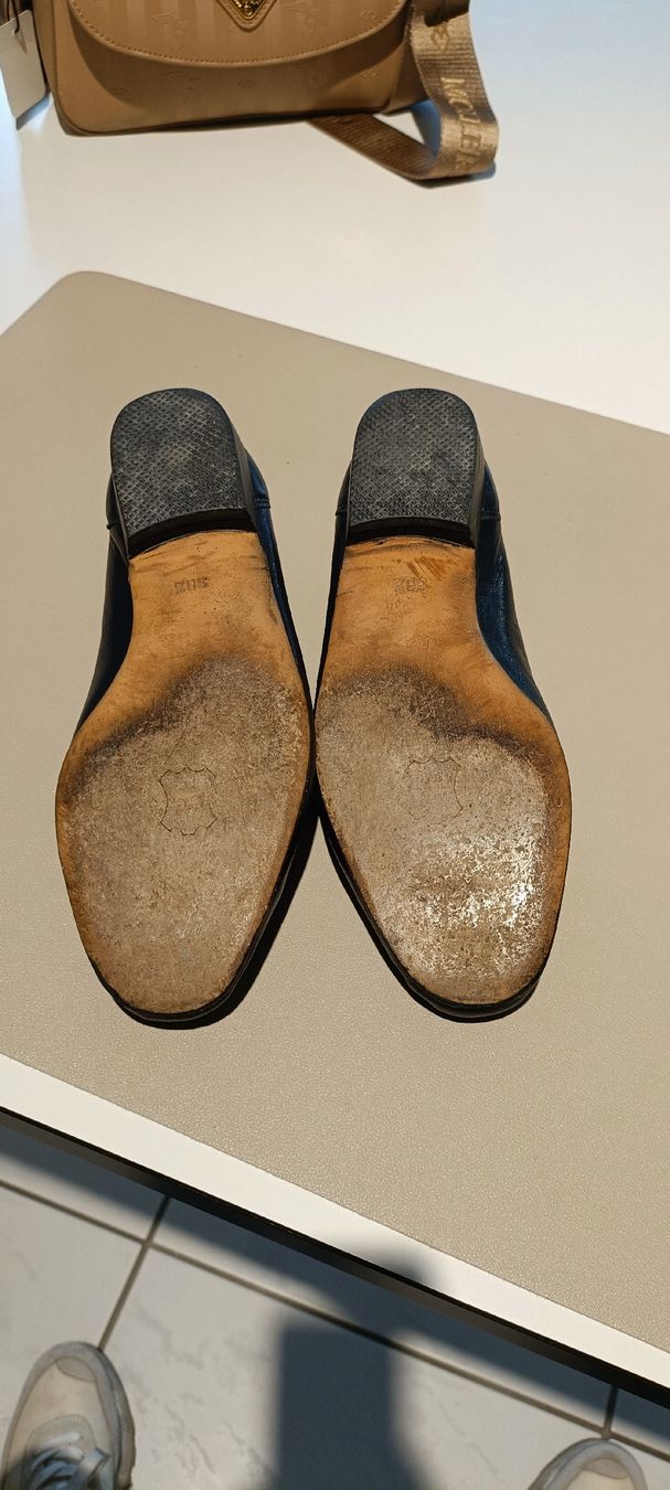 Bally Scarpe da donna: Bally Lederschuhe, dunkelblau, Gr. 38,5 – Usato da Zollikofen venduto da Proseco 5