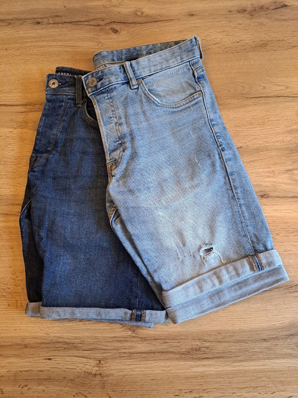 Jeans: Set Jeansshorts – Usato da Grosshöchstetten venduto da Roswitha88