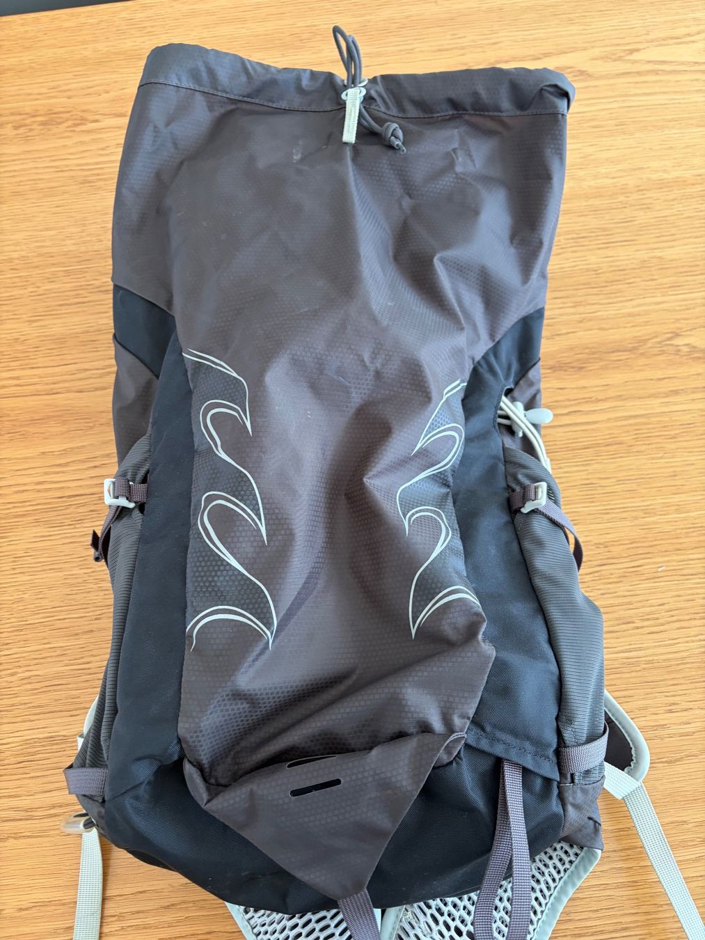 Osprey Sacs à dos: Osprey Talon 18 Wanderrucksack – D'occasion à Engelberg par Pits68 2