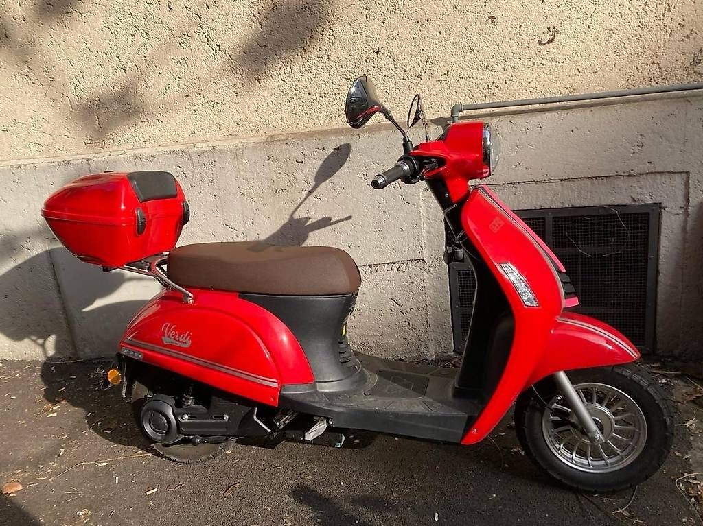 Veicoli elettrici: E-Roller SPC Verdi 3000 – Usato da Zürich venduto da Enina05 1