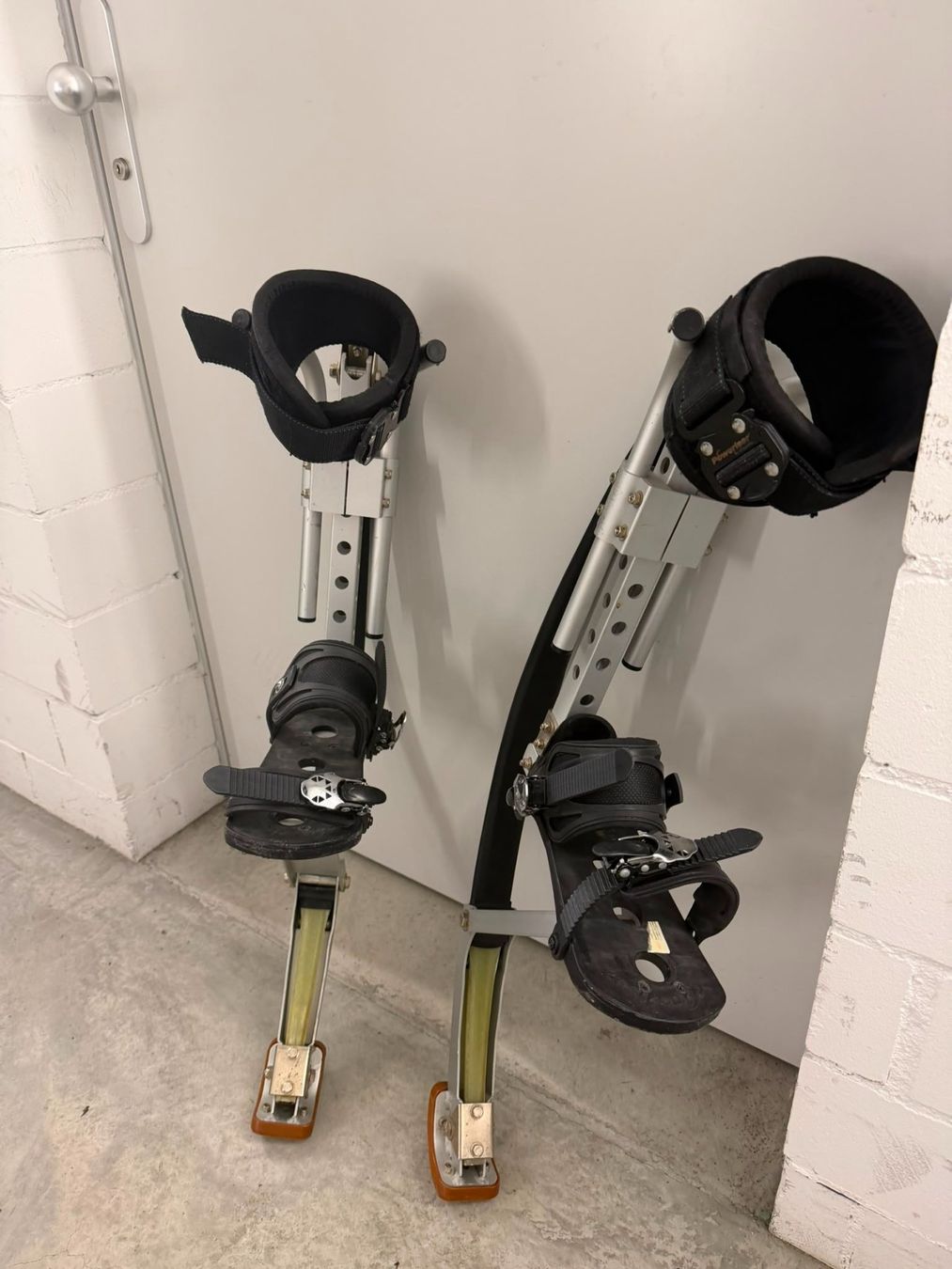 Giocattoli: Poweriser PR-7090 Jumping Stilts / Sprungstelzen – Usato da Unteriberg venduto da Oliverses 4